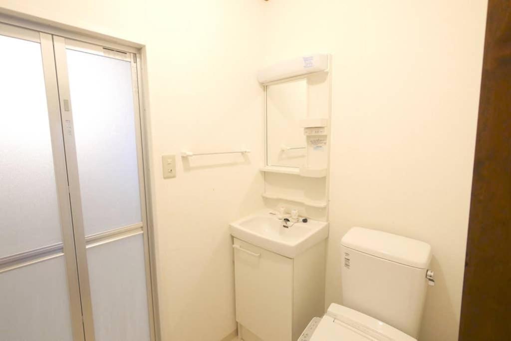 マスク配布ありa5 新宿10分 10人宿泊可能 出張在宅勤務に最適!!宿泊型テレワークスペース!!Wifi完備 回線安定してます!!長期宿泊受付中 Tóquio Exterior foto